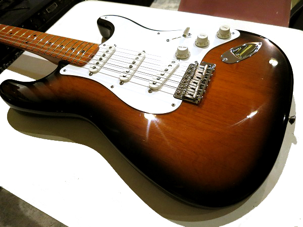 fender57vinst50th (8).jpg